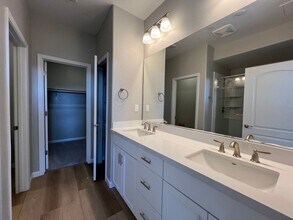 1013 Home Stretch Ln in Minden, NV - Building Photo - Building Photo