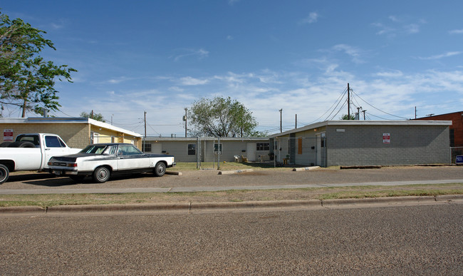 210 37th St in Lubbock, TX - Building Photo - Building Photo