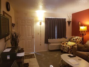 100 Pulsipher Ln in Mesquite, NV - Building Photo - Building Photo