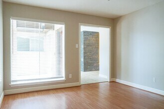 7626 Coachwood Dr in Houston, TX - Building Photo - Building Photo