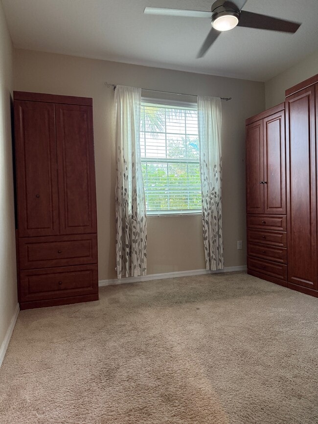 32982 Windelstraw Dr in Wesley Chapel, FL - Building Photo - Building Photo