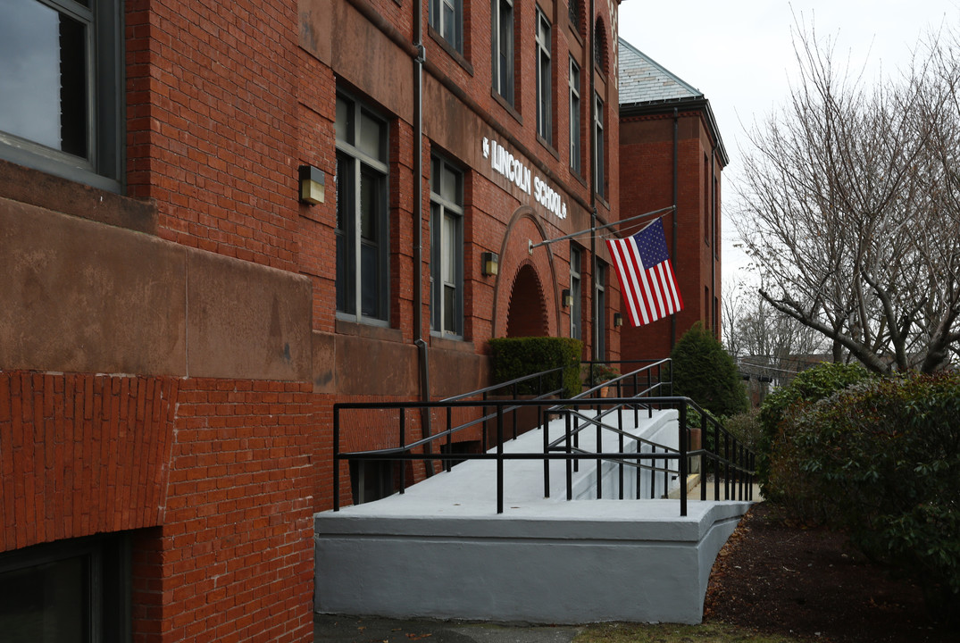 Lincoln School in Wakefield, MA - Building Photo