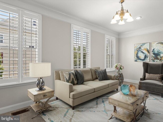 5803 Lois Ln in Ellicott City, MD - Building Photo - Building Photo