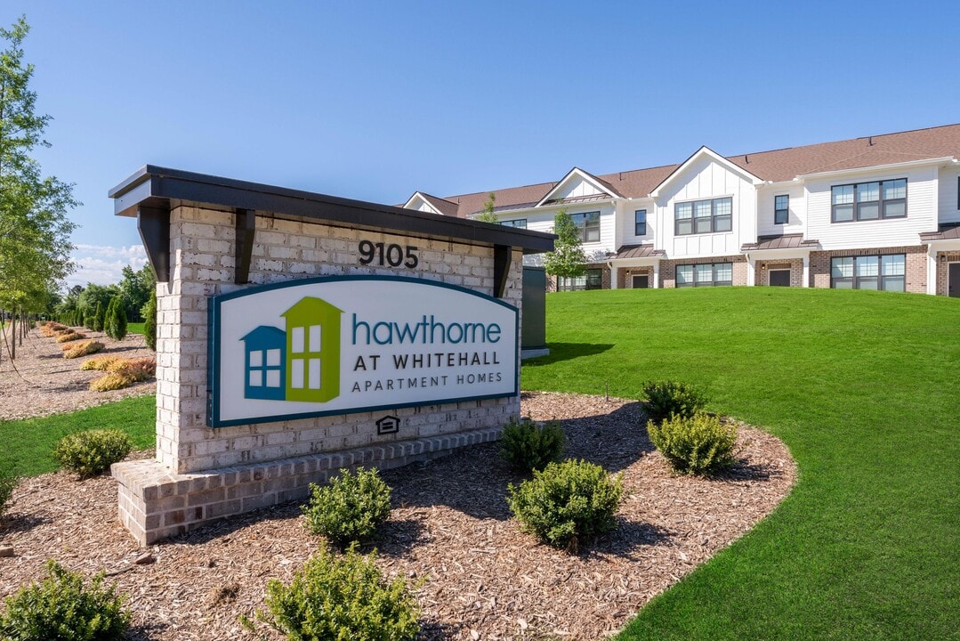 Hawthorne at Whitehall in Charlotte, NC - Foto de edificio
