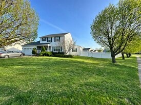 11 Christopher Ln in Mount Holly, NJ - Building Photo