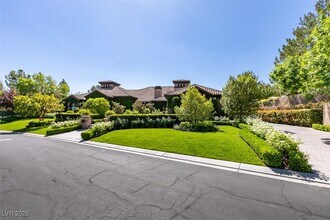 47 Olympia Hills Cir in Las Vegas, NV - Building Photo - Building Photo
