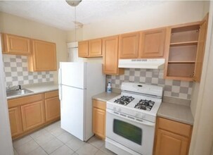 200 Kelton St in Boston, MA - Building Photo - Building Photo