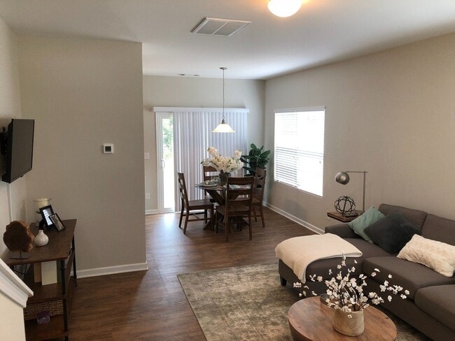 1210 Oak Haven Dr in Salisbury, NC - Building Photo - Building Photo