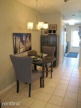 2225 NE 14th Ave in Wilton Manors, FL - Foto de edificio - Building Photo
