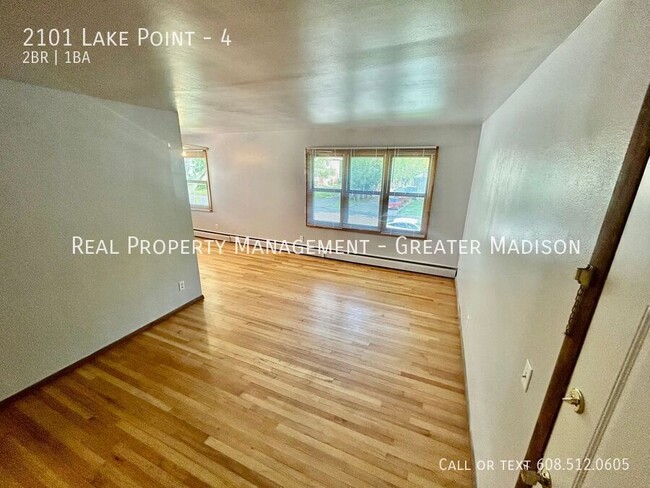 2101 Lake Point Dr in Madison, WI - Building Photo - Building Photo