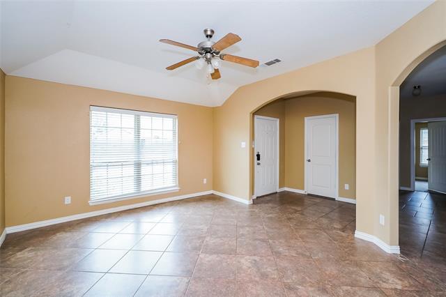 2445 Galemeadow Dr in Fort Worth, TX - Building Photo - Building Photo