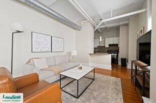 211 Union St in Nashville, TN - Building Photo