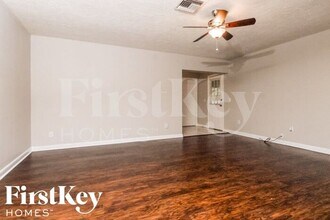 8026 N Ola Ave in Tampa, FL - Building Photo - Building Photo