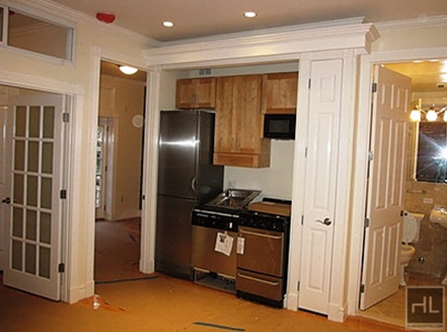 E 1ST ST. in New York, NY - Building Photo - Building Photo