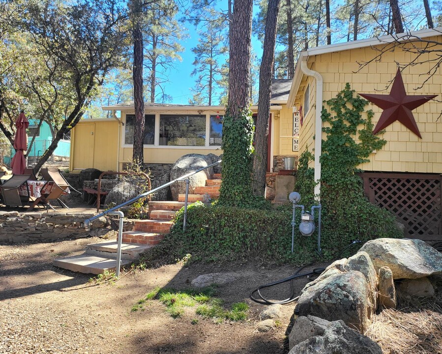 1015 Canyon Dr in Prescott, AZ - Building Photo