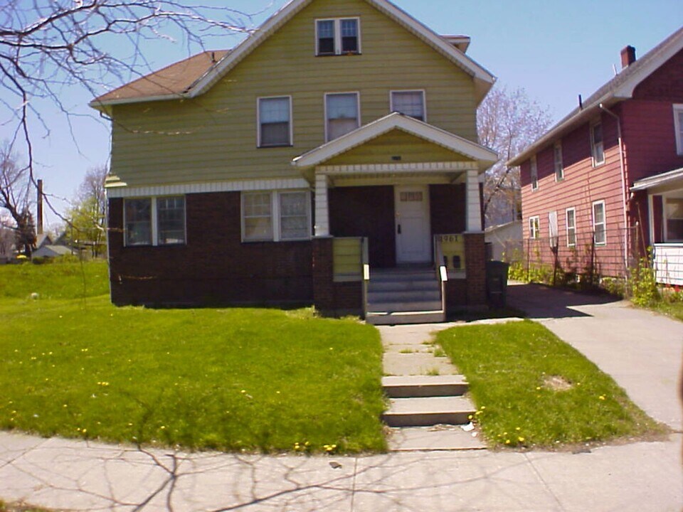 1961 Dewey Ave in Rochester, NY - Building Photo