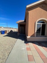 7578 Sierra de Luna Pl in Las Cruces, NM - Building Photo - Building Photo