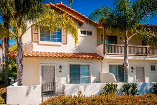 1452 Rancho Rose Way in Oceanside, CA - Building Photo