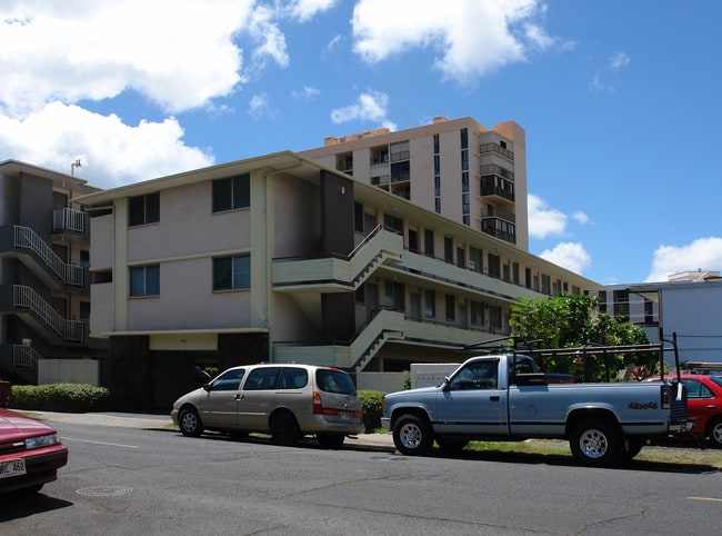 1418 Kewalo St in Honolulu, HI - Foto de edificio - Building Photo