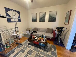 375 Highland Ave, Unit 375 Highland Ave in Somerville, MA - Foto de edificio - Building Photo