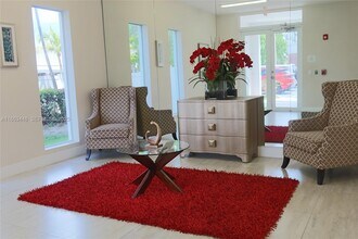 555 E Dania Beach Blvd in Dania Beach, FL - Building Photo - Building Photo