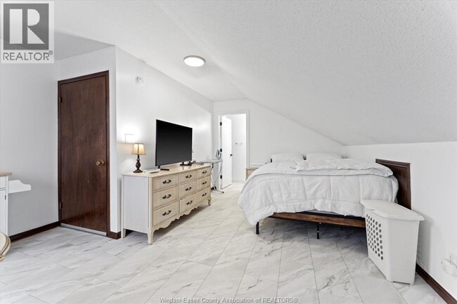 property at 1467 Guildwood Crescent