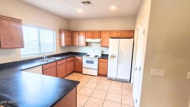 25803 W Pleasant Ln in Buckeye, AZ - Building Photo - Building Photo