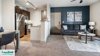 2056 Sundance Parkway in New Braunfels, TX - Foto de edificio - Building Photo