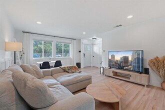 5001 Dove Springs Dr in Austin, TX - Building Photo - Building Photo