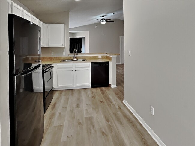 property at 3115 Kelling St