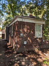 12012 Ashton Ave in Detroit, MI - Building Photo - Building Photo