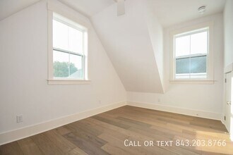 12.5 Nunan St in Charleston, SC - Building Photo - Building Photo