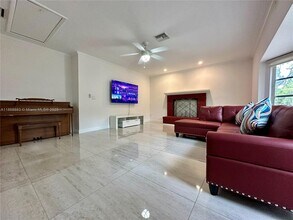 3440 19th Ave SW in Naples, FL - Building Photo - Building Photo