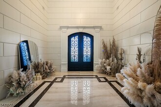 6 Deer Trail Rd in Saddle River, NJ - Building Photo - Building Photo