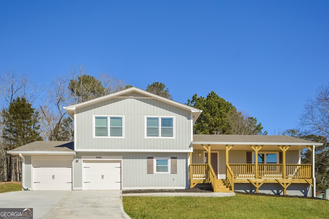 6950 Carleen Ct in Stonecrest, GA - Building Photo