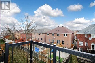 5893 Saigon St in Mississauga, ON - Building Photo - Building Photo