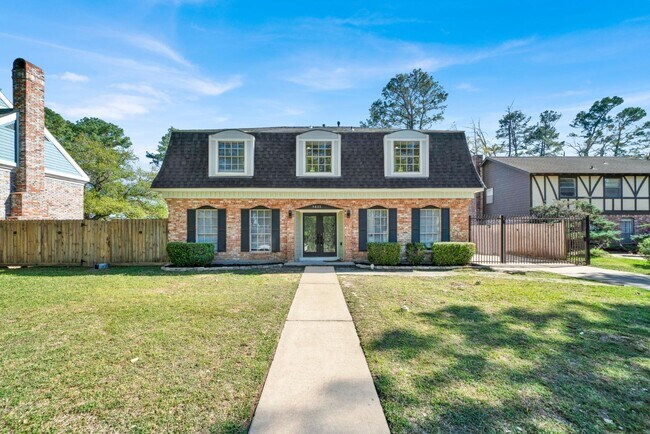 5835 Green Terrace Ln in Houston, TX - Foto de edificio - Building Photo