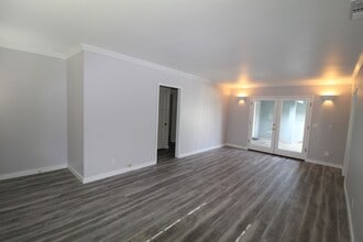 281 S Brent St in Ventura, CA - Building Photo - Building Photo