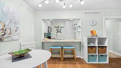415 Ocean Creek Dr in Myrtle Beach, SC - Building Photo - Building Photo
