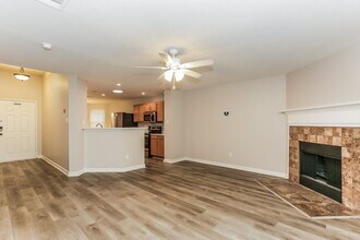 213 Garden Valley Ln in Red Oak, TX - Building Photo - Building Photo