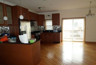 183 E River Rd in Des Plaines, IL - Building Photo - Building Photo