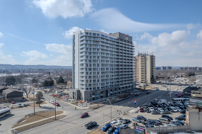 LJM Tower Condominium in Hamilton, ON - Building Photo - Building Photo