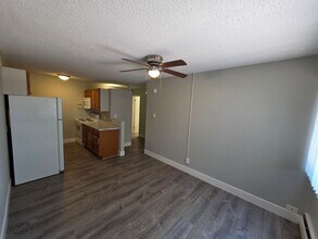 233-233 E Arvada St in Colorado Springs, CO - Building Photo - Building Photo