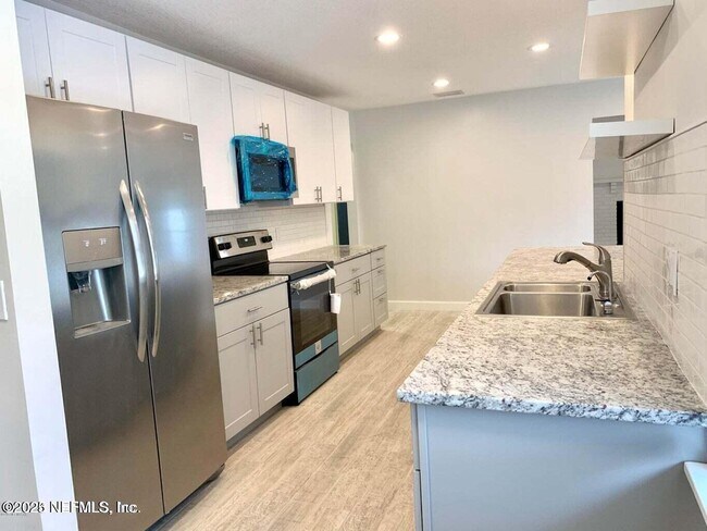 101 Cordova Reina Ct in Palm Valley, FL - Building Photo - Building Photo