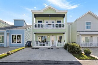 48520-49402-49402 E Ocean Blvd in Port Isabel, TX - Building Photo - Building Photo