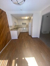 5308 Winfield Way, Unit #2 in Sacramento, CA - Building Photo - Building Photo