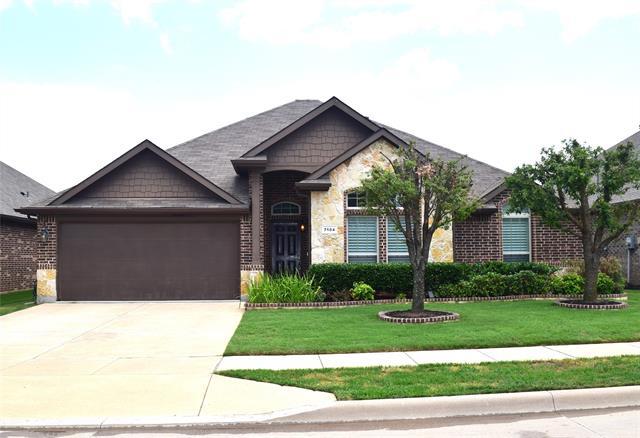 7104 Truchas Peak Trail in Fort Worth, TX - Building Photo