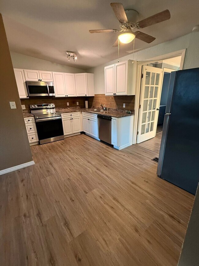 10495 118th Ave N in Largo, FL - Building Photo - Building Photo