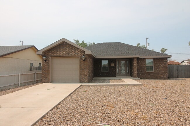 1913 Dale St in Clovis, NM - Building Photo - Building Photo