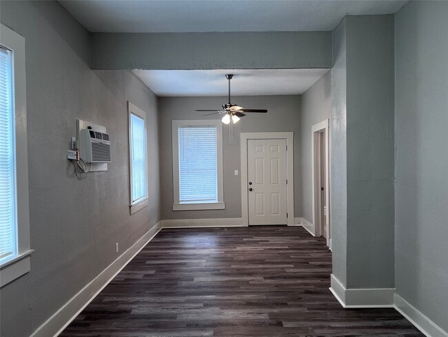 property at 712 40th St